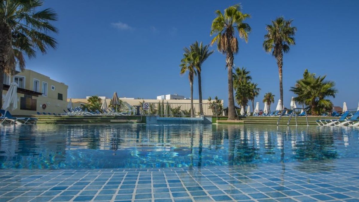 Marinda Garden Aparthotel กาลาเอนบอสช์ ภายนอก รูปภาพ